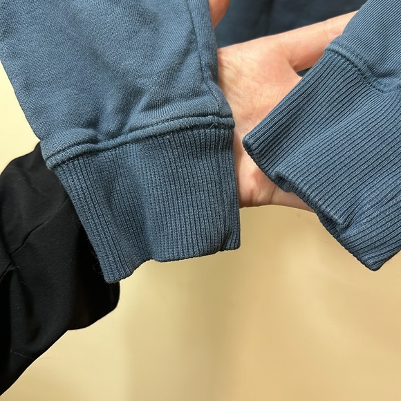 10 tree sweater - Picture 5 of 7